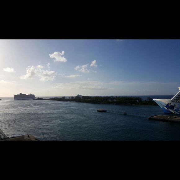 Meet your Posher, Tisha - Picture 1 of 1